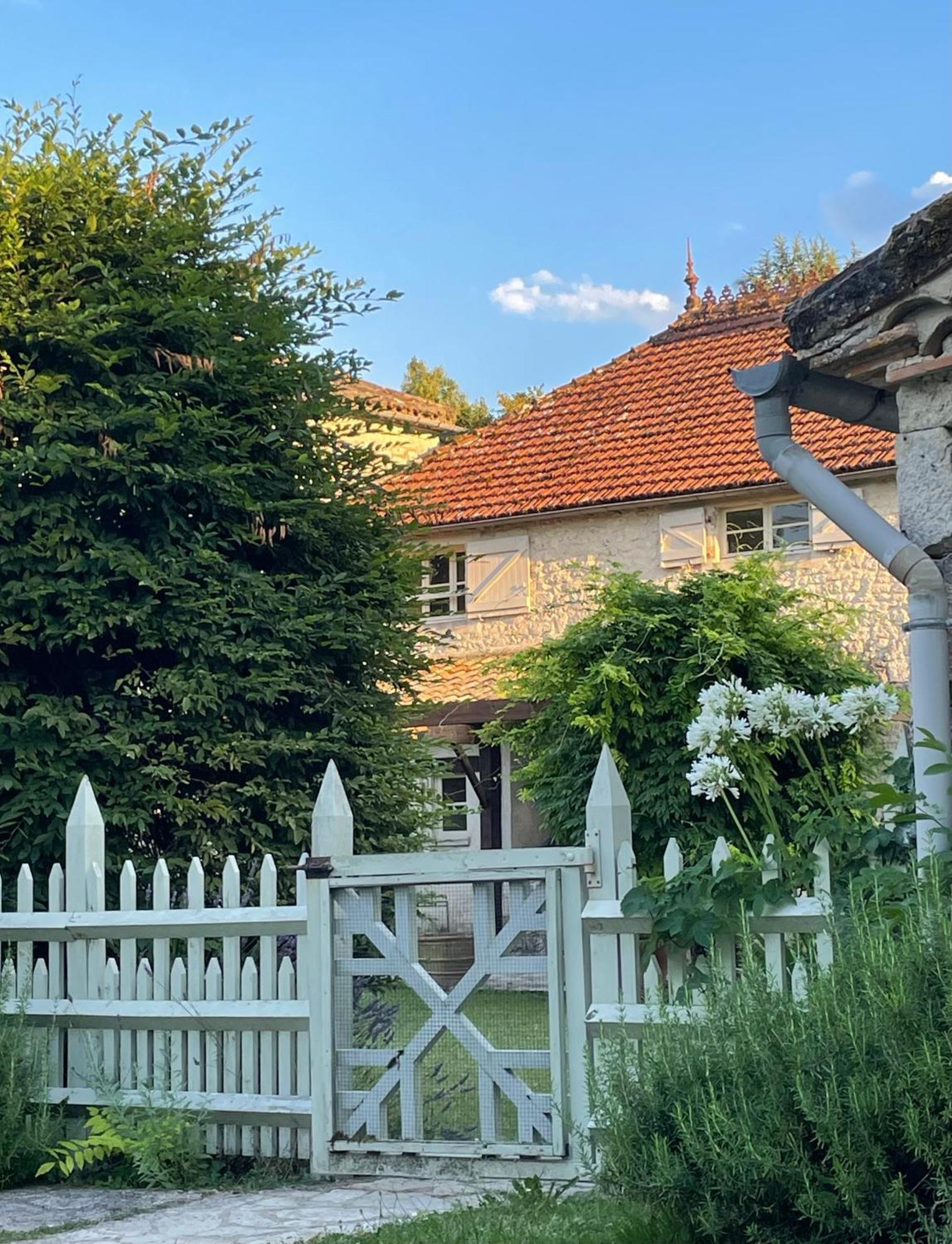 La Grange Du Barry Bed and Breakfast Belveze Esterno foto